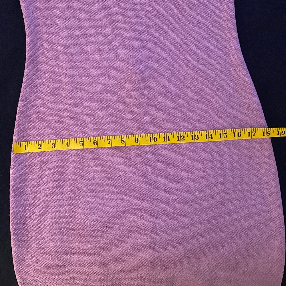 St John Lilac knit sheath dress size 6. Worn once. - Picture 12 of 12